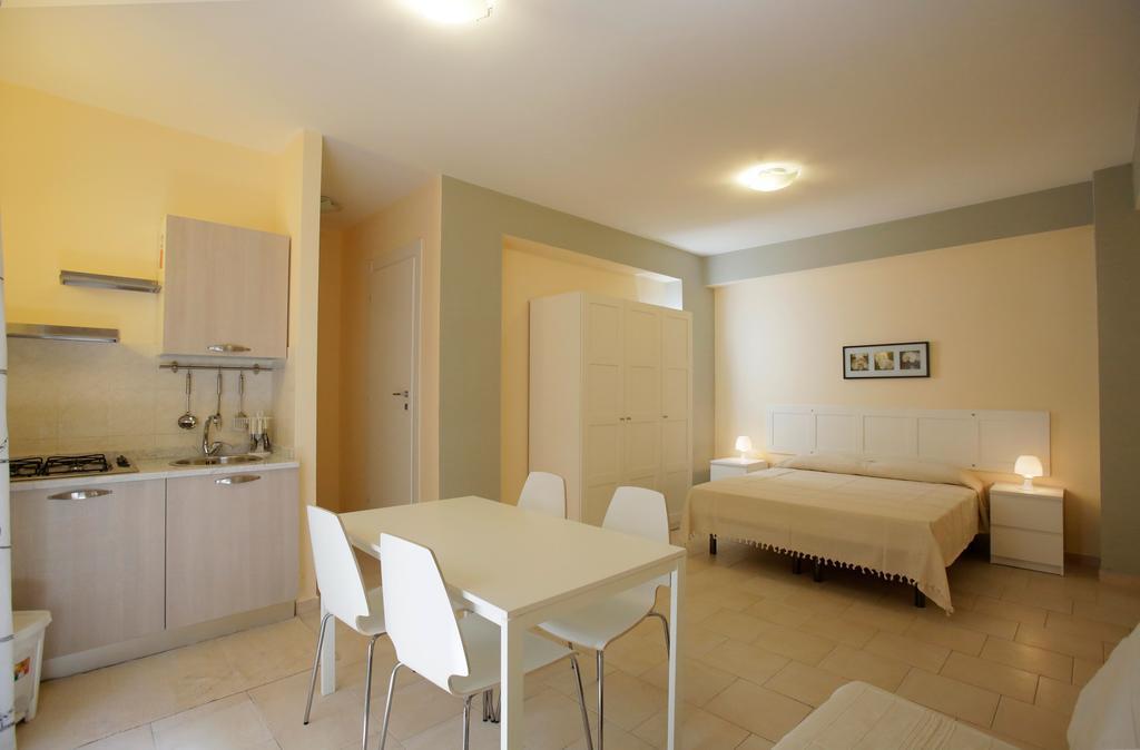 Topazio Apartment *